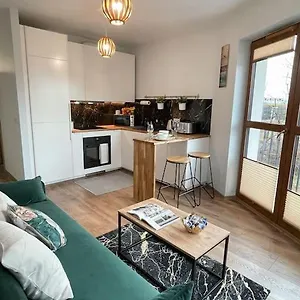  Apartament New One Bedroom With Balcony
