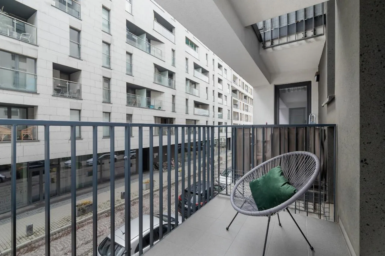 Zablocie Pet-Friendly Slusarska Apartment By Noclegi Renters Krakow Poland